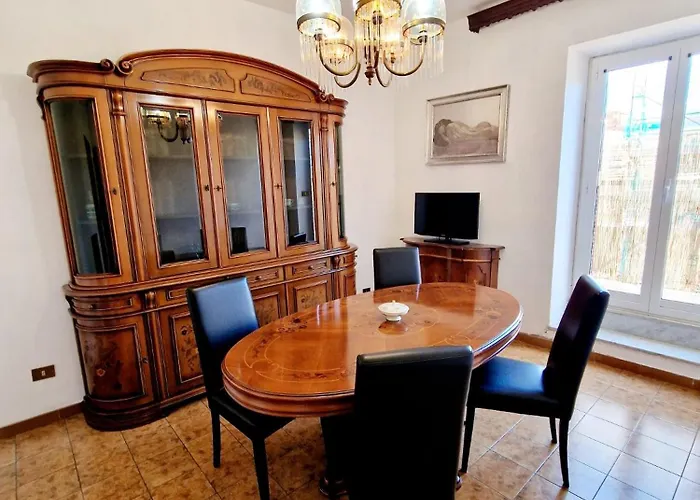 Appartamento-Castro Pretorio